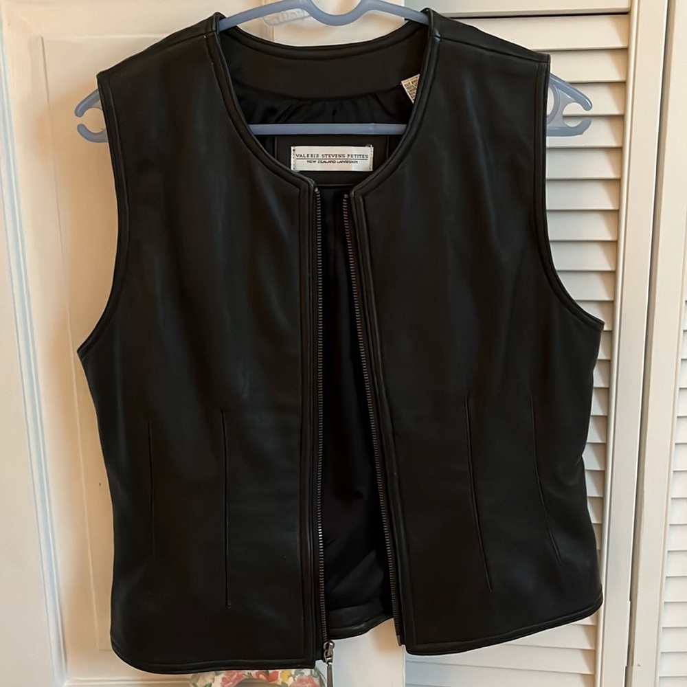 Lambskin Leather Vest. Size 6 Petite